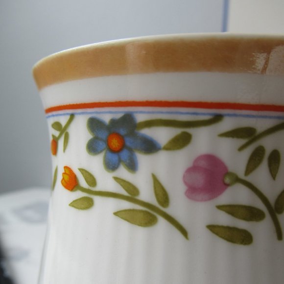 2 Tea Coffee Mugs Fine Bone China Rainbow Mother's - Picture 8 of 10